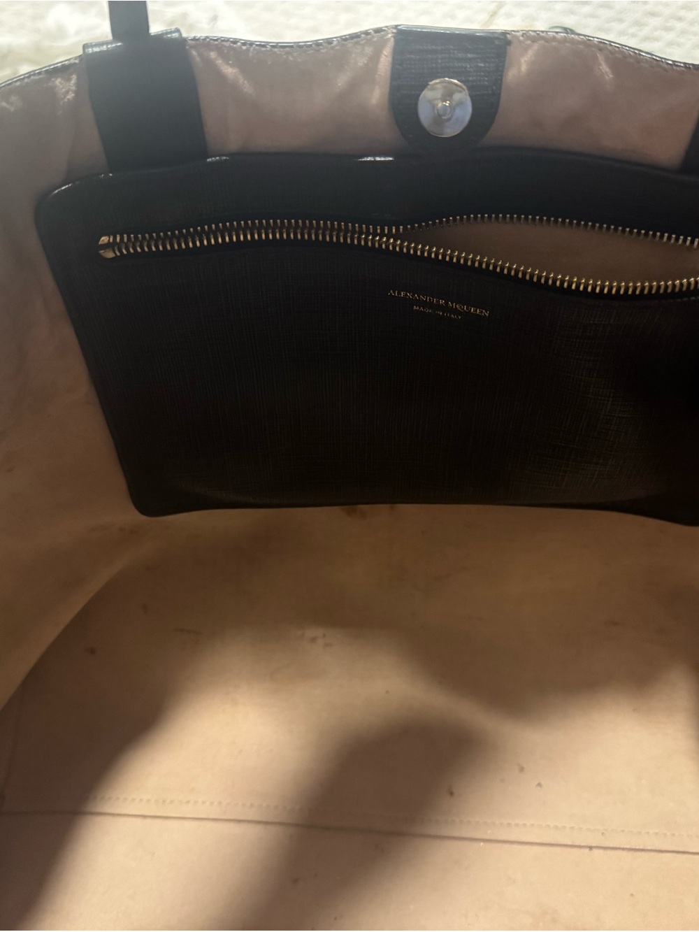 Alexander McQueen Black Leather Tote - Picture 4 of 7
